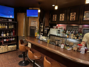 Bar HomeSickの内観/外観
